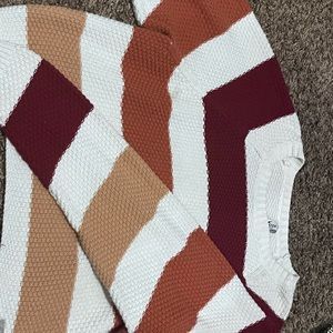 Holister knit sweater size small